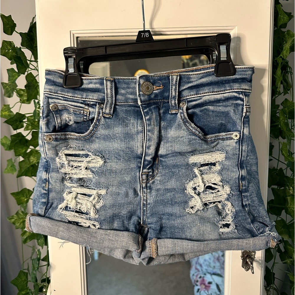 high waisted, ripped, double 0, short shorts! brand: american eagle
